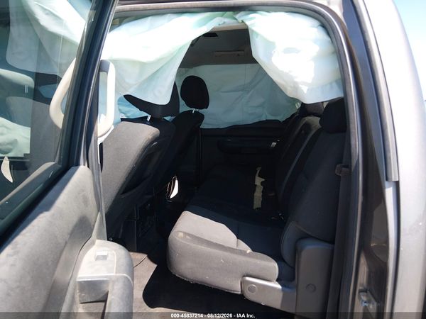 2013 CHEVROLET SILVERADO C1500 LT — I8