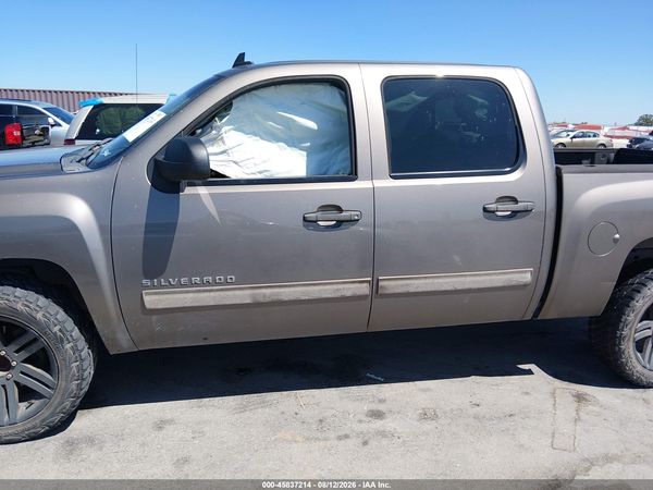 2013 CHEVROLET SILVERADO C1500 LT — I117