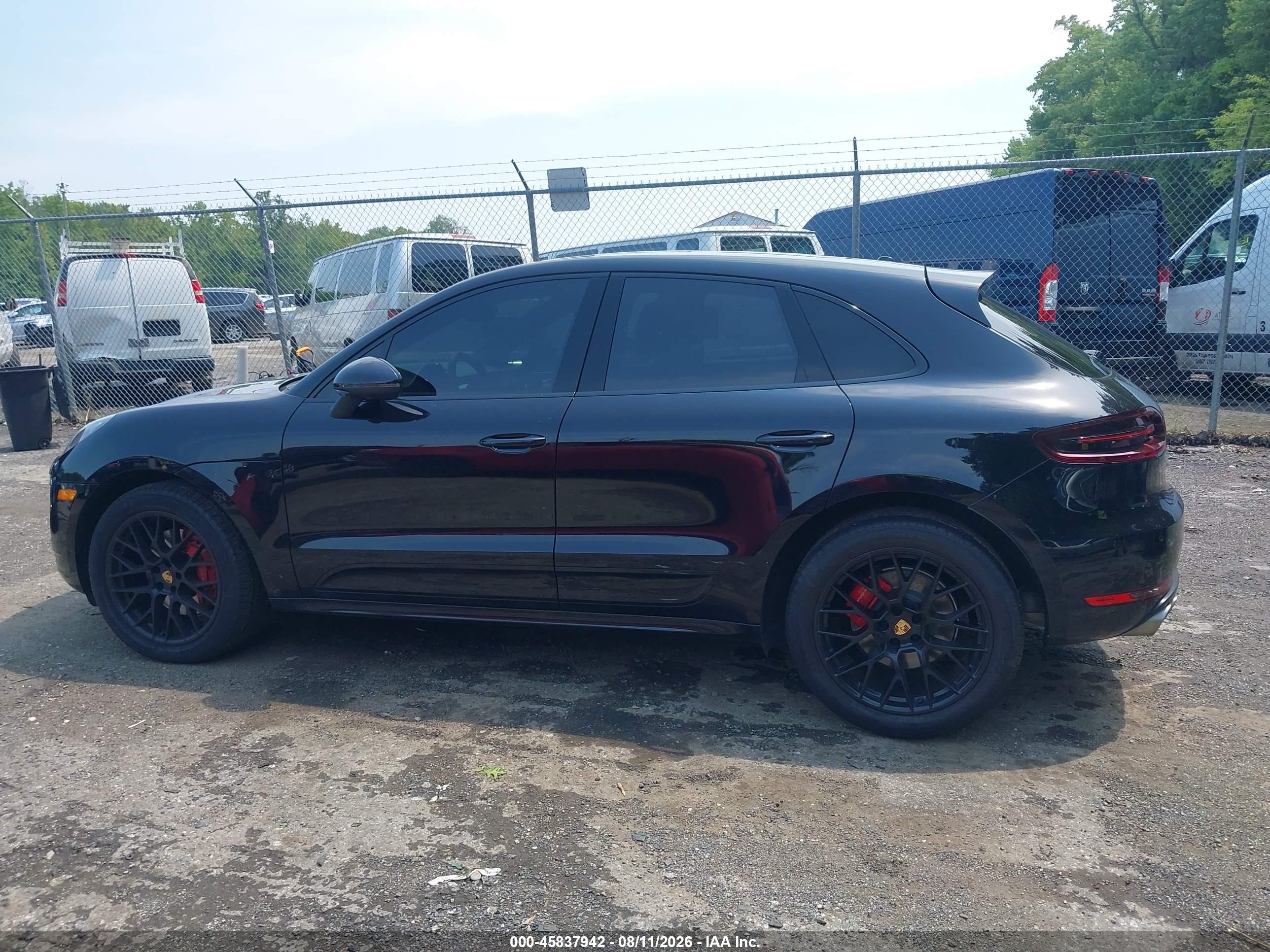 2018 PORSCHE MACAN GTS