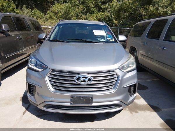 2018 HYUNDAI SANTA FE SE