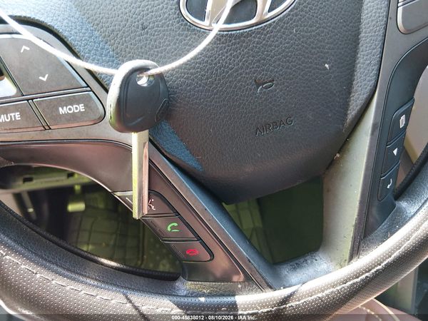 2018 HYUNDAI SANTA FE SE