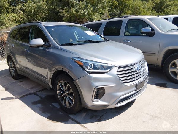 2018 HYUNDAI SANTA FE SE