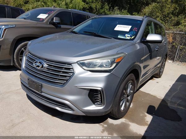 2018 HYUNDAI SANTA FE SE