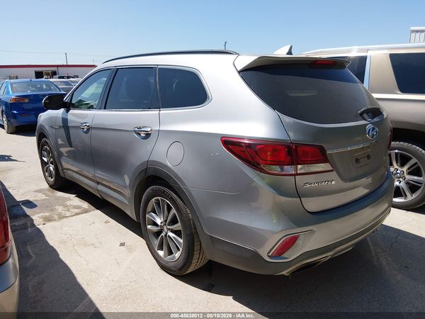 2018 HYUNDAI SANTA FE SE