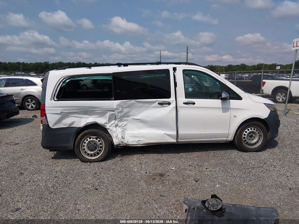 2016 MERCEDES-BENZ METRIS