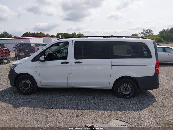 2016 MERCEDES-BENZ METRIS