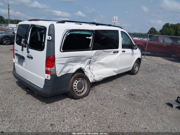 2016 MERCEDES-BENZ METRIS