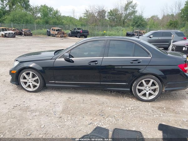 2014 MERCEDES-BENZ C 300