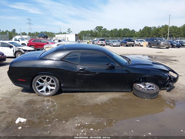 2015 DODGE CHALLENGER SXT