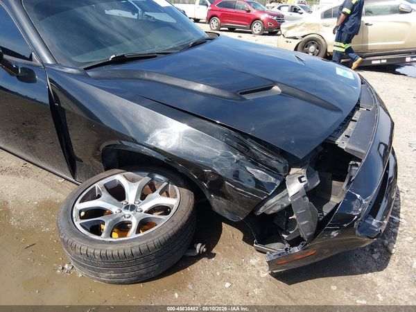 2015 DODGE CHALLENGER SXT