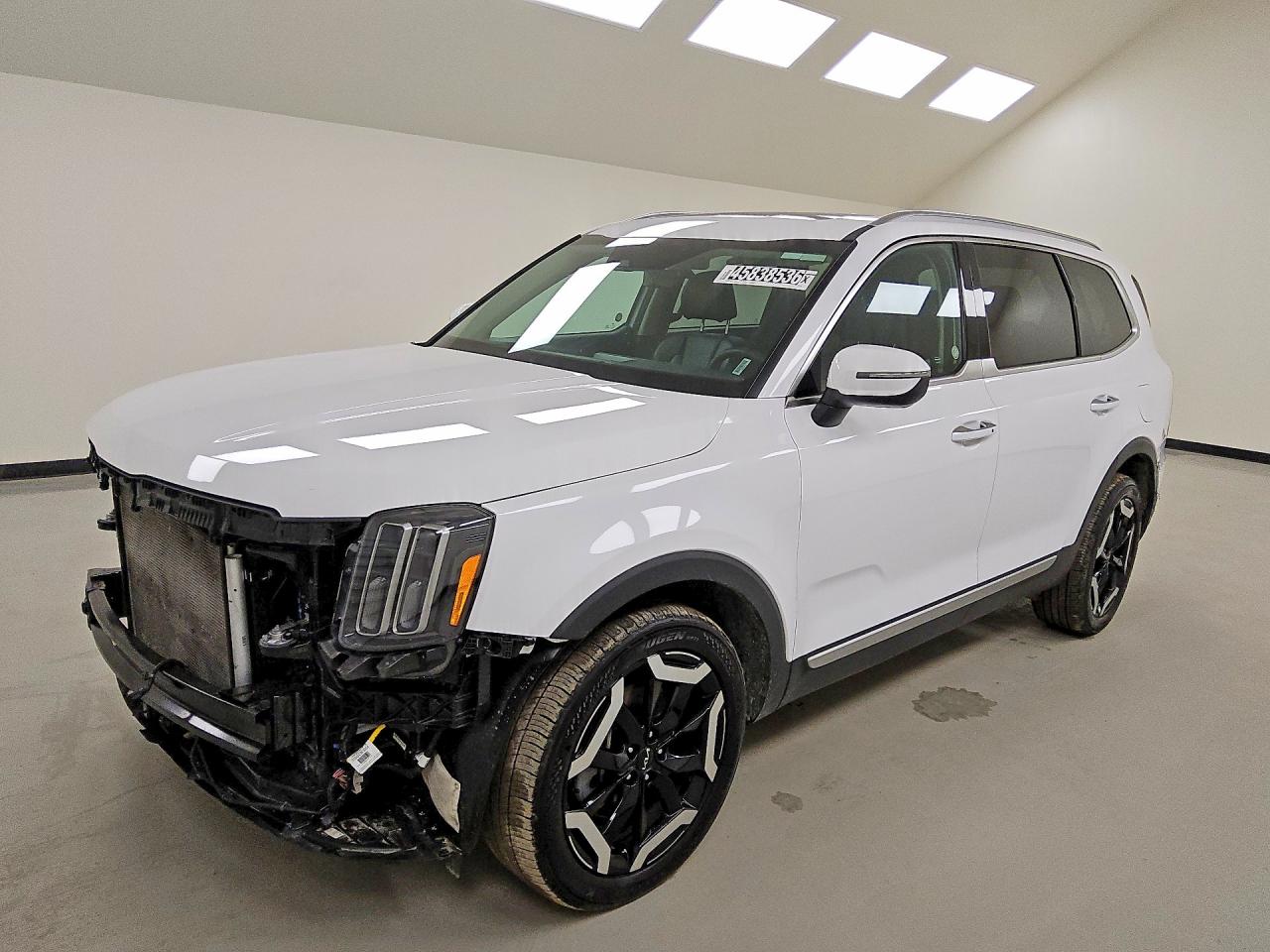 2025 KIA TELLURIDE S — Front 3/4