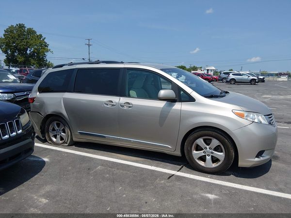 2015 TOYOTA SIENNA LE 8 PASSENGER