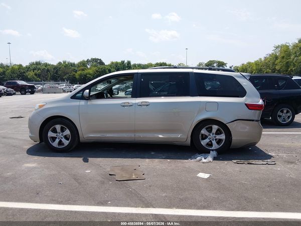 2015 TOYOTA SIENNA LE 8 PASSENGER