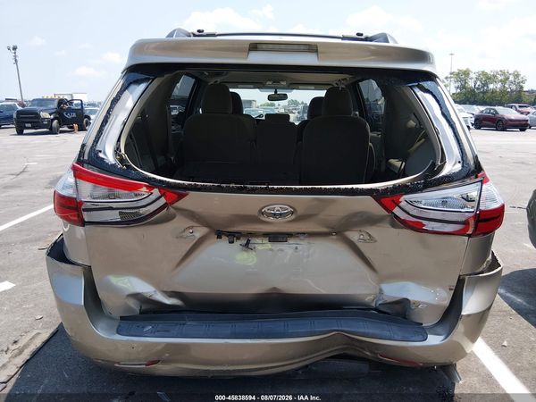 2015 TOYOTA SIENNA LE 8 PASSENGER