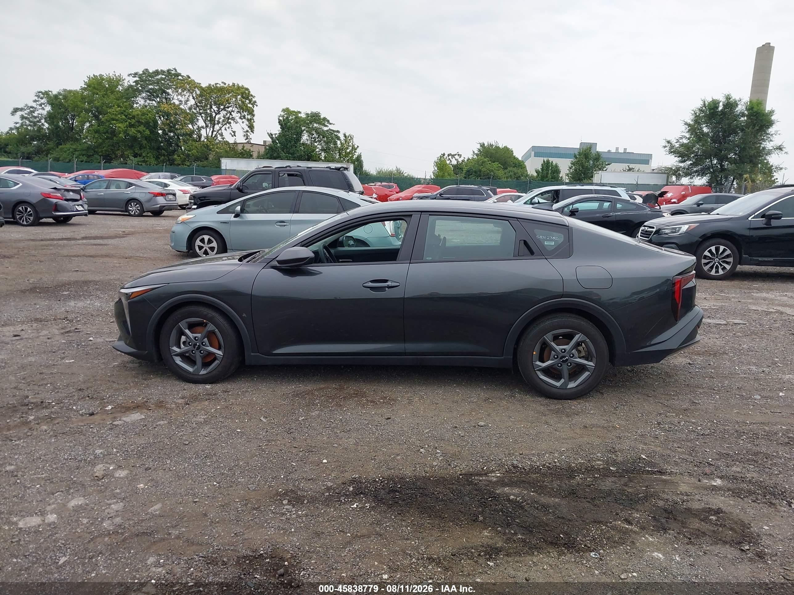 2025 KIA K4 LXS