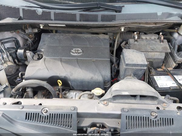 2013 TOYOTA SIENNA L V6 7 PASSENGER