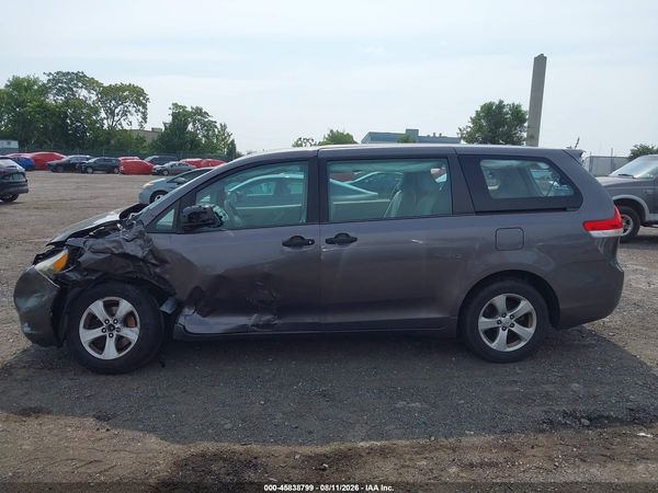 2013 TOYOTA SIENNA L V6 7 PASSENGER
