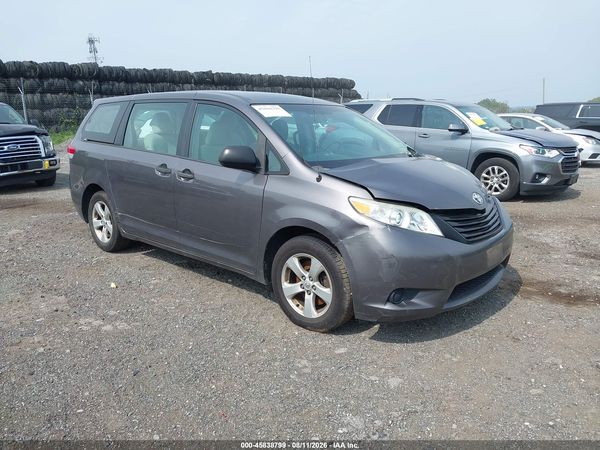 2013 TOYOTA SIENNA L V6 7 PASSENGER