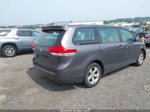 2013 TOYOTA SIENNA L V6 7 PASSENGER