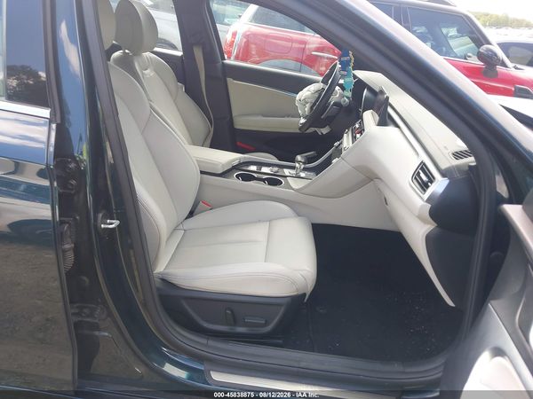 2025 GENESIS G70 2.5T RWD