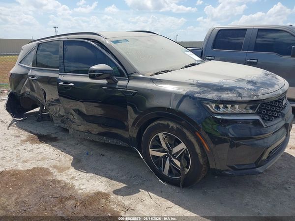 2022 KIA SORENTO S — I1