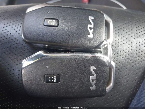 2022 KIA SORENTO S — I11