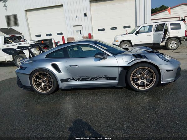 2025 PORSCHE 911 GT3 RS