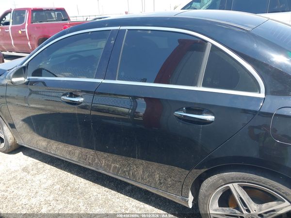 2021 MERCEDES-BENZ A 220 A220