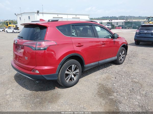 2017 TOYOTA RAV4 XLE — I4