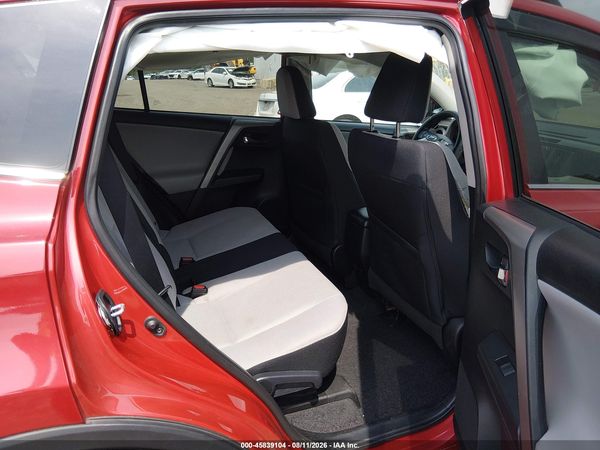 2017 TOYOTA RAV4 XLE — I8