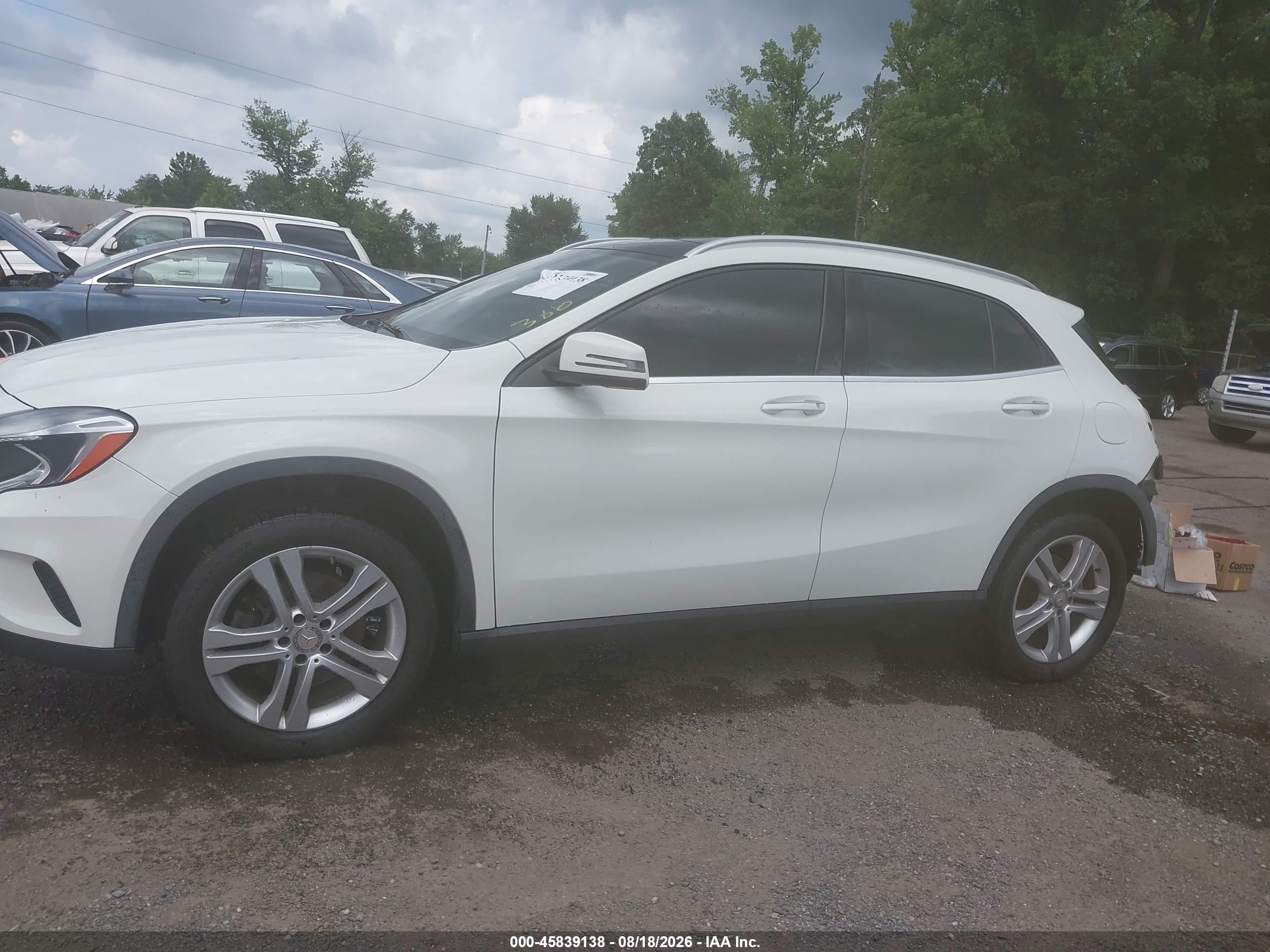 2017 MERCEDES-BENZ GLA 250 4MATIC
