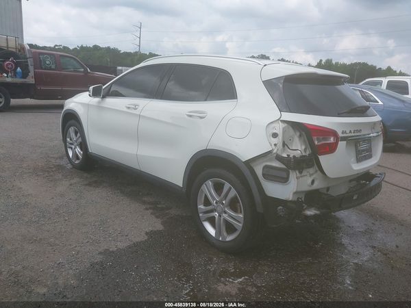 2017 MERCEDES-BENZ GLA 250 4MATIC