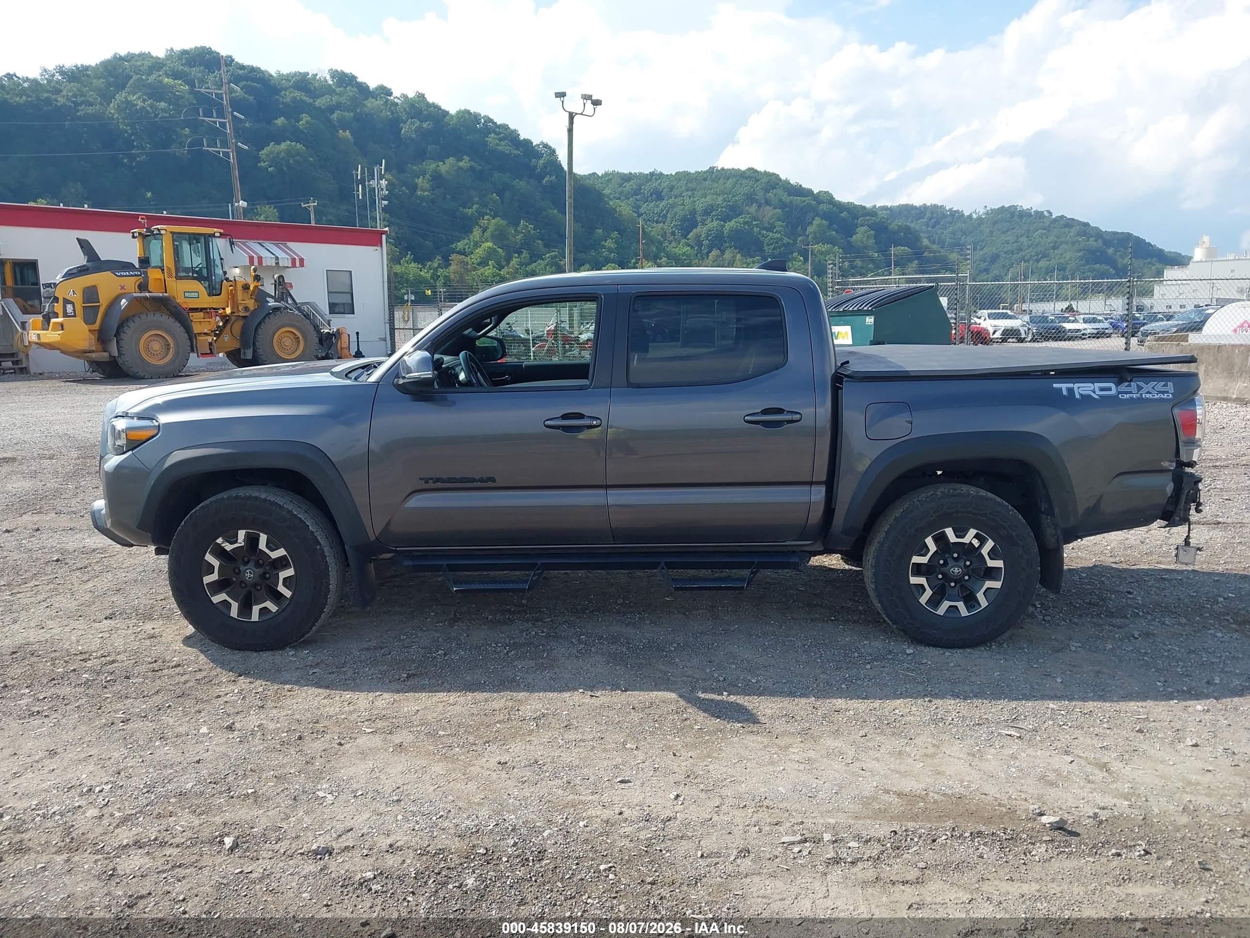 2023 TOYOTA TACOMA TRD OFF ROAD