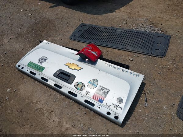 2012 CHEVROLET SILVERADO 1500 LT — I13