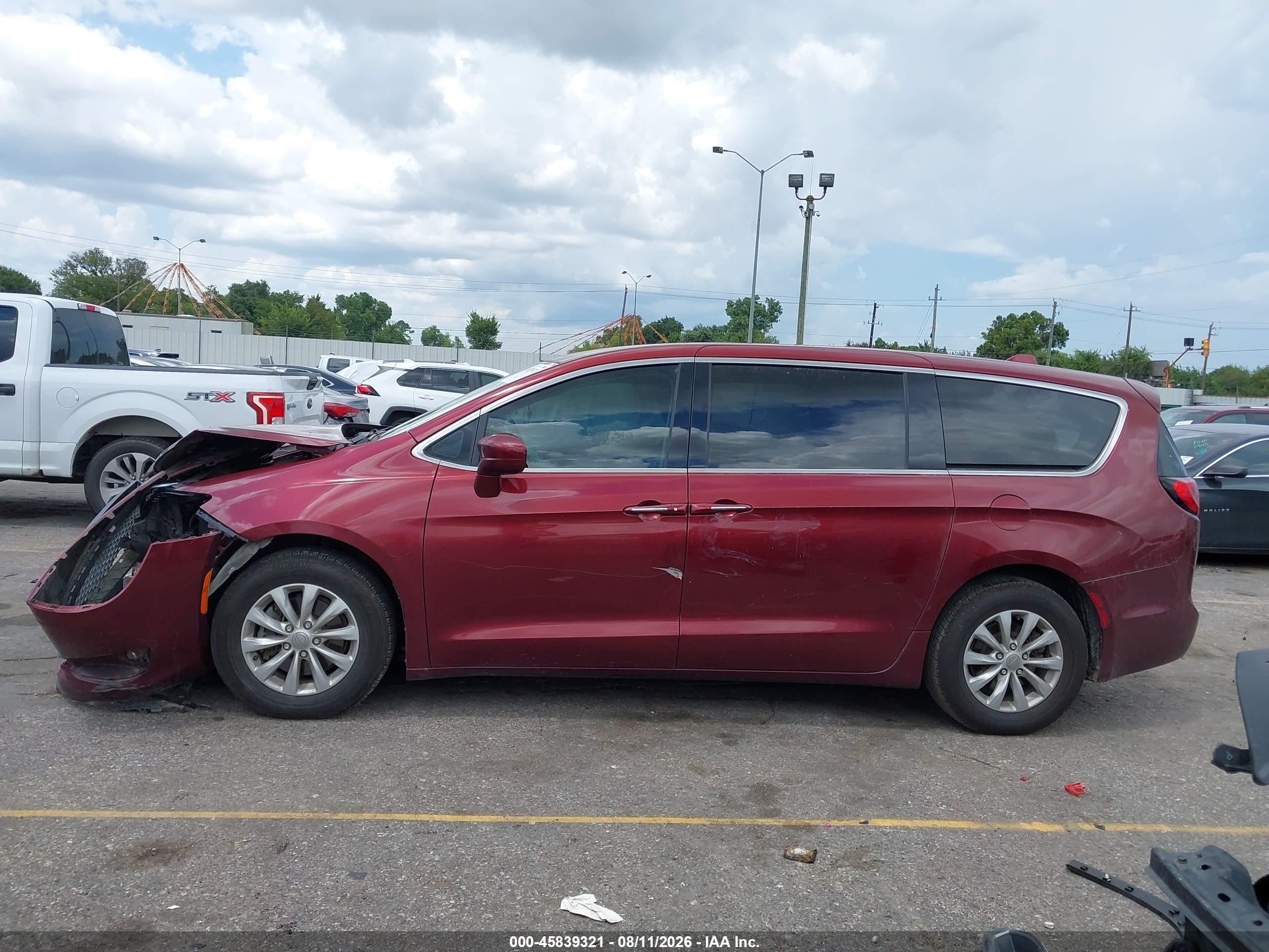 2019 CHRYSLER PACIFICA TOURING PLUS