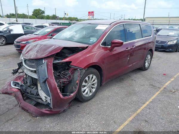 2019 CHRYSLER PACIFICA TOURING PLUS