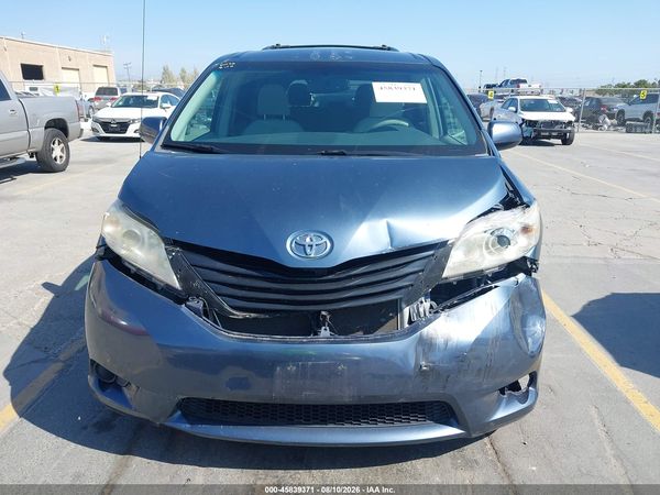 2013 TOYOTA SIENNA LE 7 PASSENGER