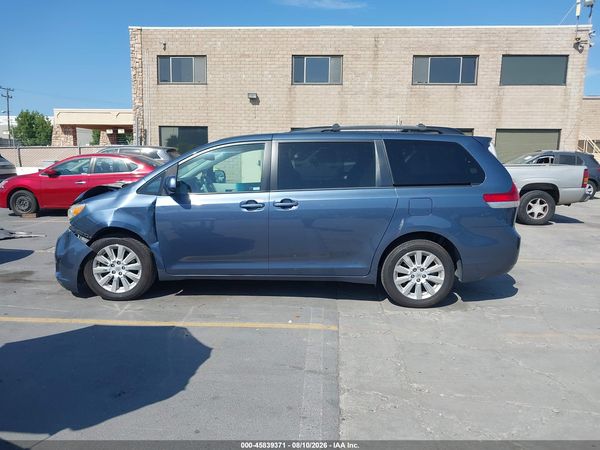 2013 TOYOTA SIENNA LE 7 PASSENGER