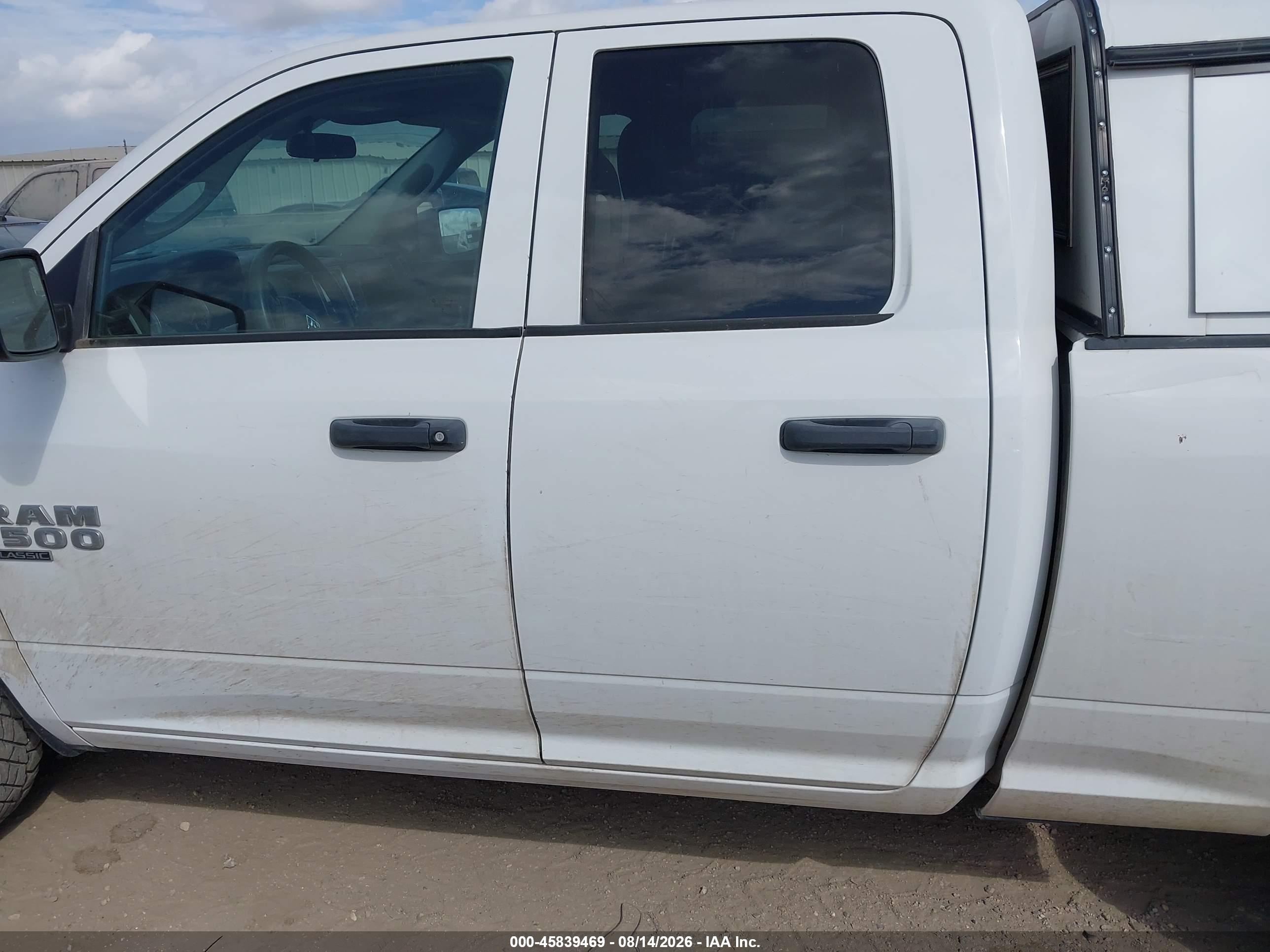 2022 RAM 1500 CLASSIC TRADESMAN  4X4 6'4 BOX