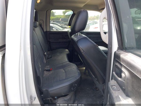 2022 RAM 1500 CLASSIC TRADESMAN  4X4 6'4 BOX