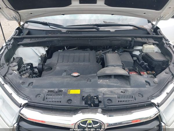 2016 TOYOTA HIGHLANDER XLE V6