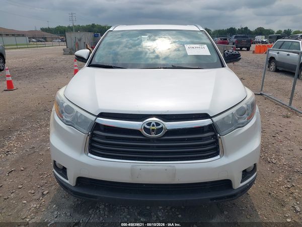 2016 TOYOTA HIGHLANDER XLE V6