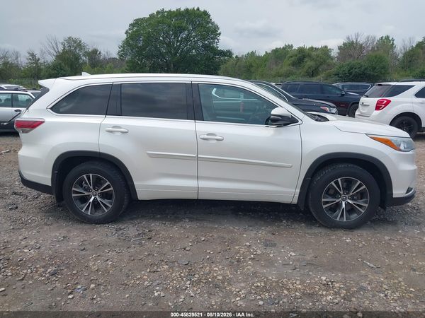 2016 TOYOTA HIGHLANDER XLE V6