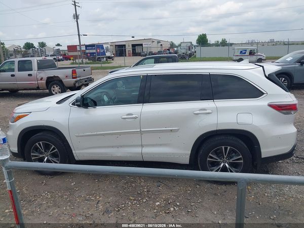 2016 TOYOTA HIGHLANDER XLE V6