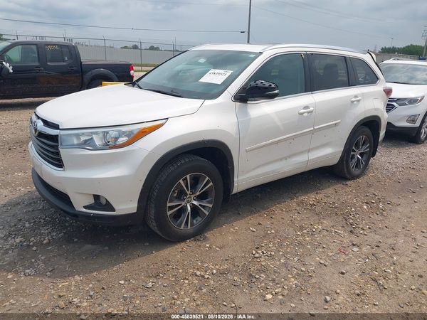2016 TOYOTA HIGHLANDER XLE V6