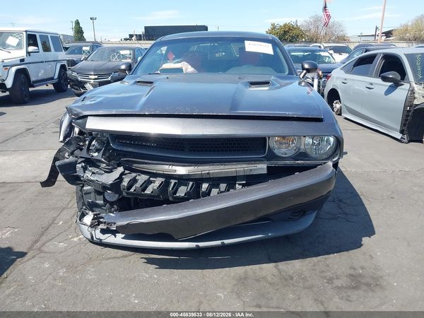 2013 DODGE CHALLENGER SXT