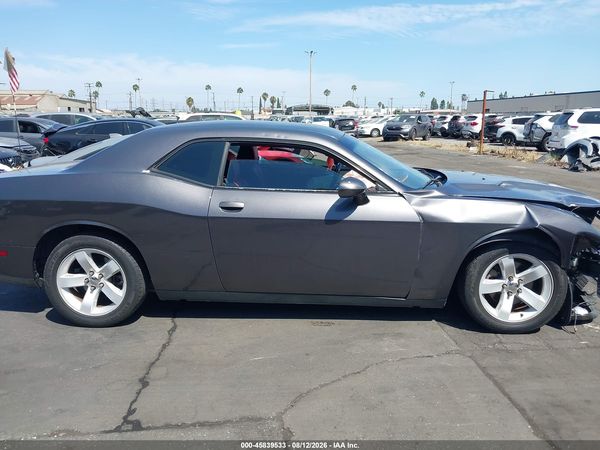 2013 DODGE CHALLENGER SXT