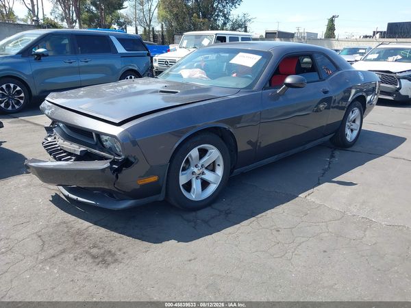 2013 DODGE CHALLENGER SXT
