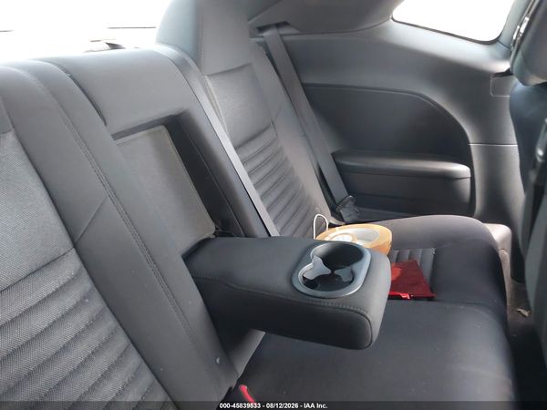 2013 DODGE CHALLENGER SXT