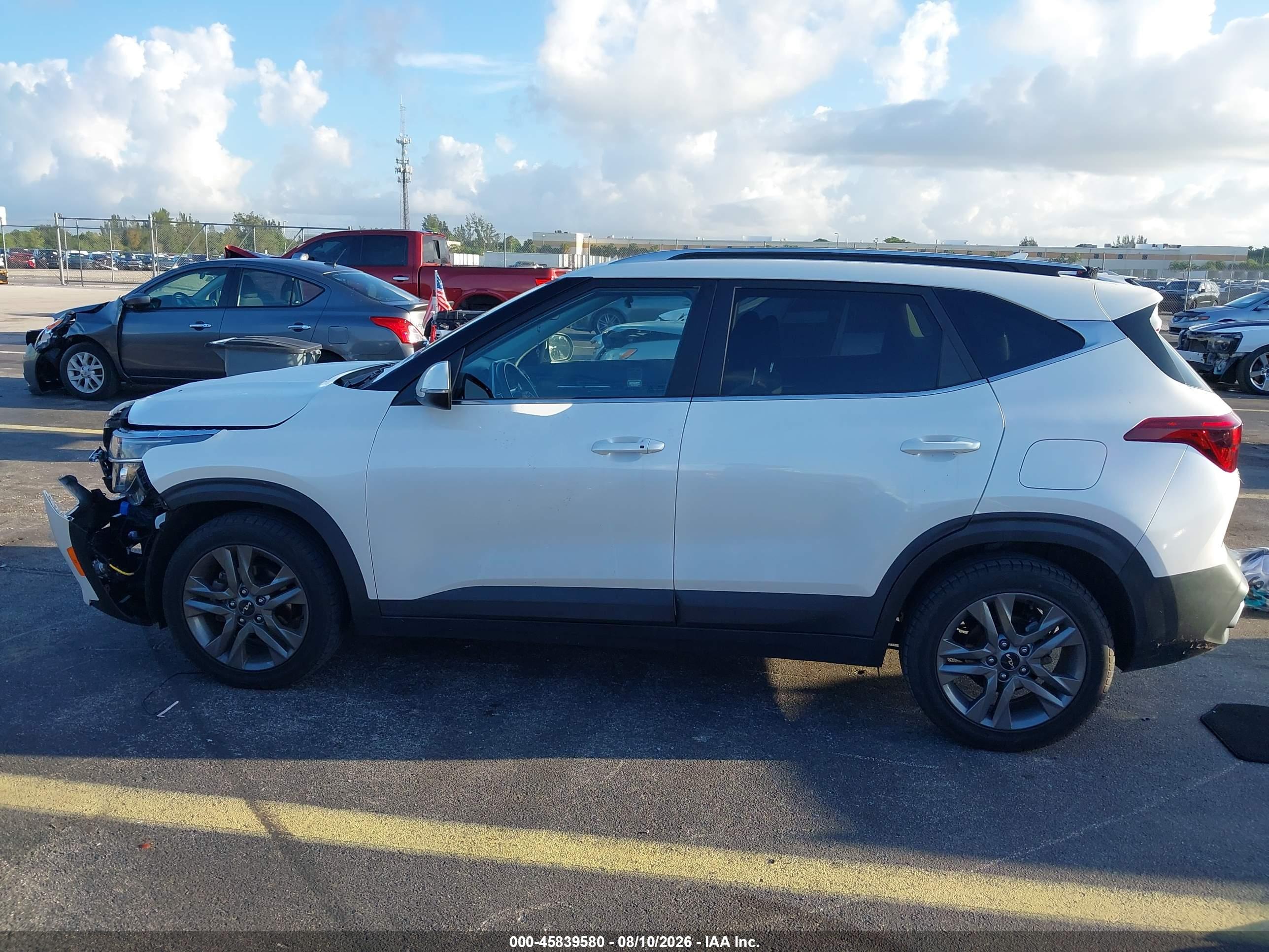 2022 KIA SELTOS S